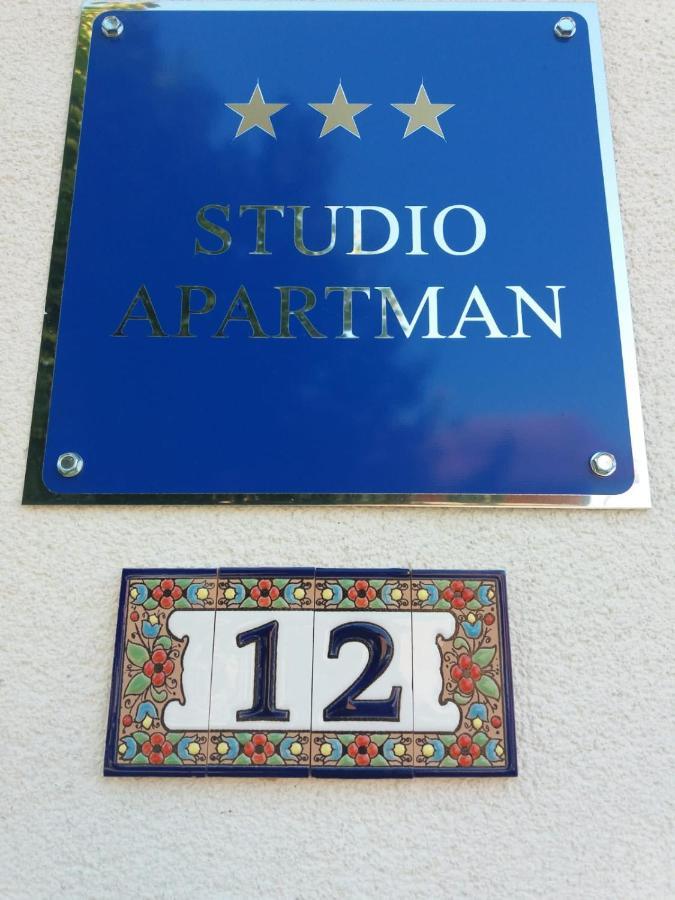 Studio Apartman Marta 科雷尼察 外观 照片