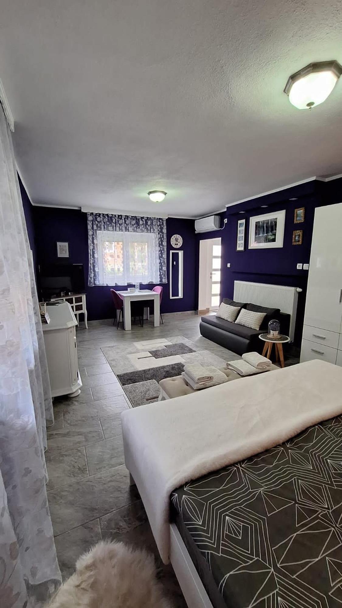 Studio Apartman Marta 科雷尼察 外观 照片